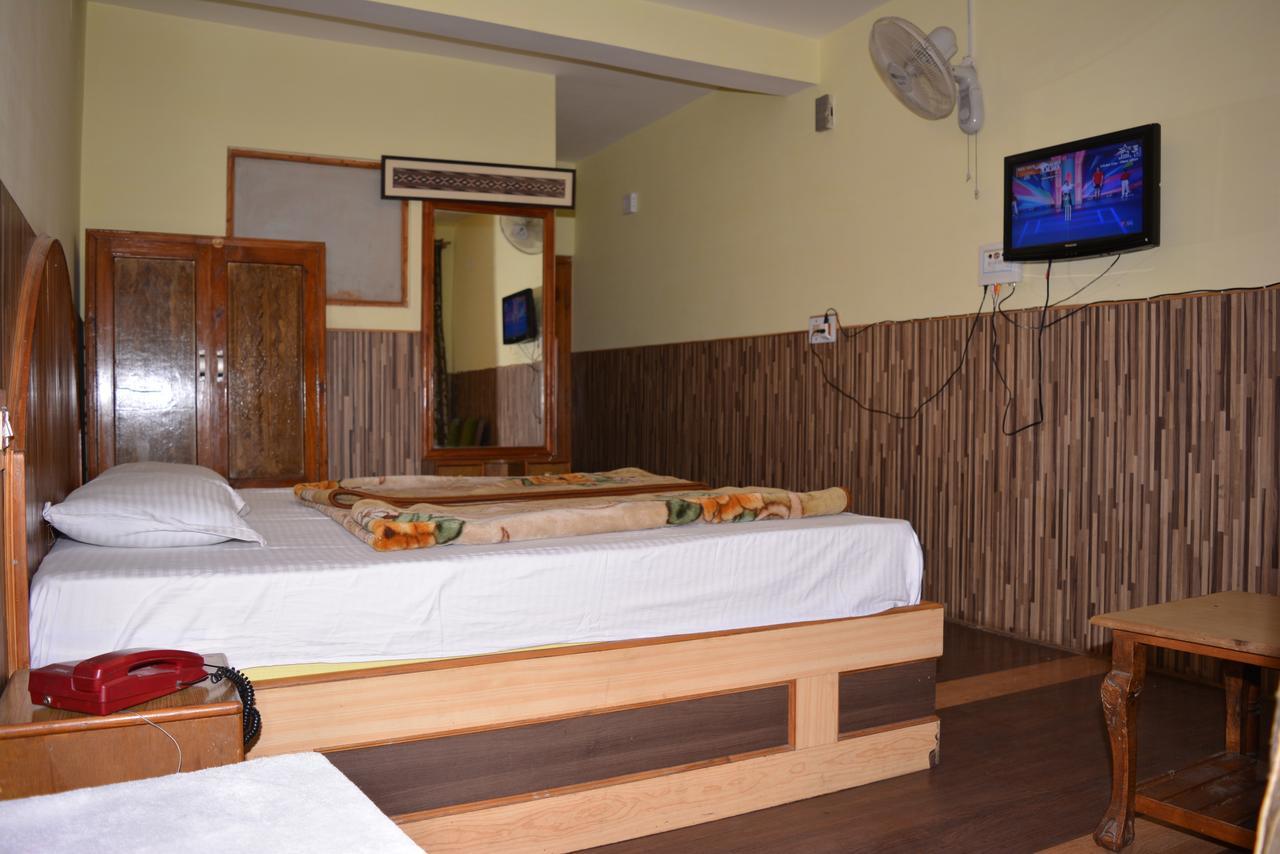 Hotel Tashila Маналі Екстер'єр фото